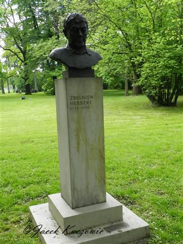 Pomnik Zbigniewa Herberta
