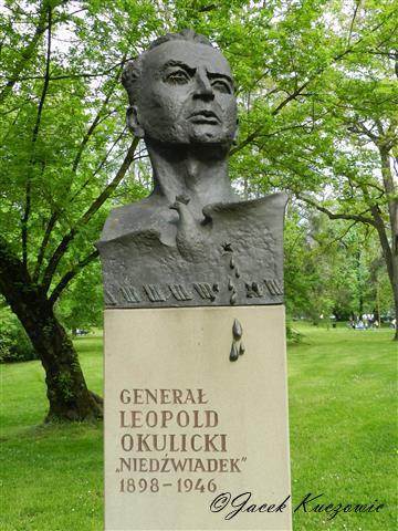 Pomnik Leopolda Okulickiego