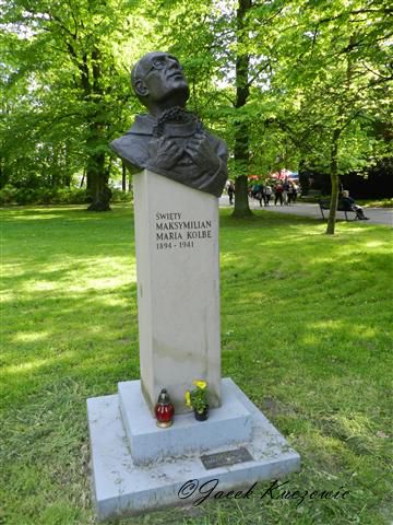 Pomnik Maksymiliana Kolbego