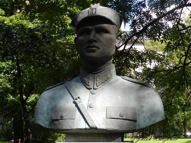 Pomnik Hieronima Dekutowskiego